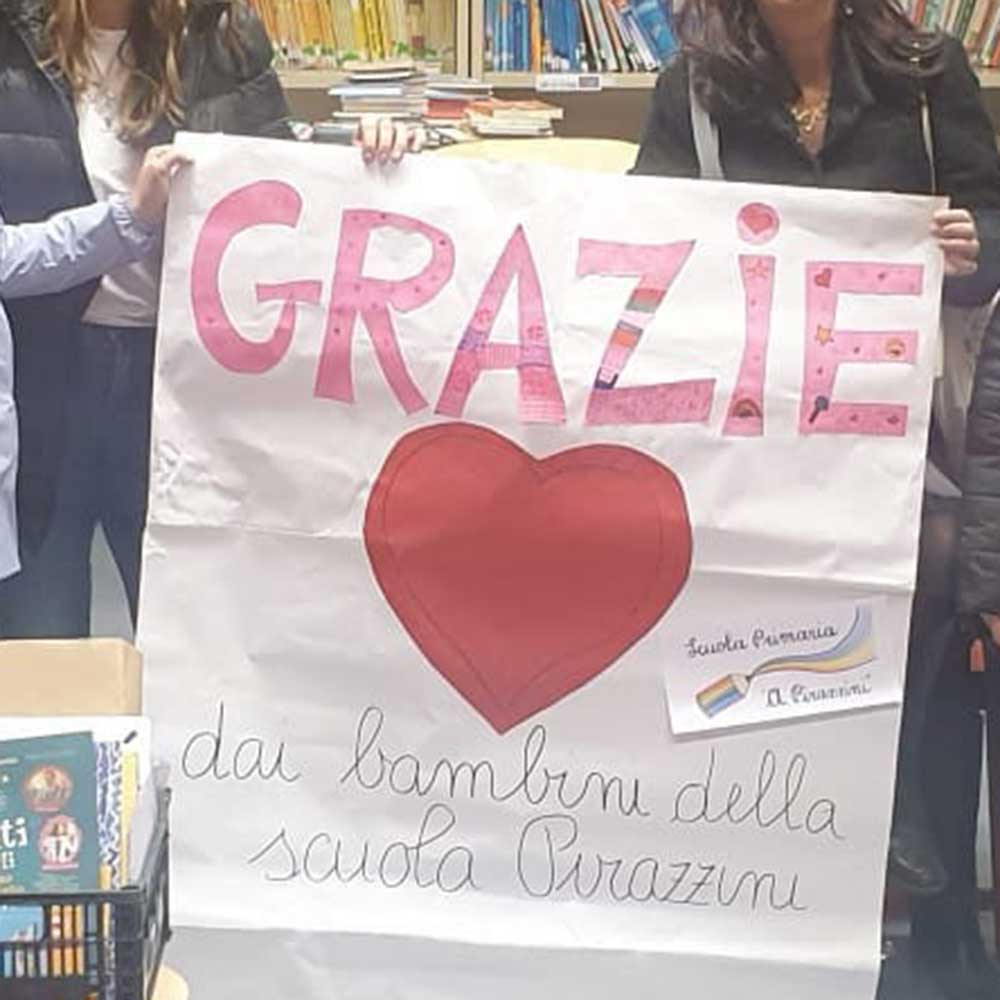 Consegna libri a Faenza - Adotta una scuola romagnola